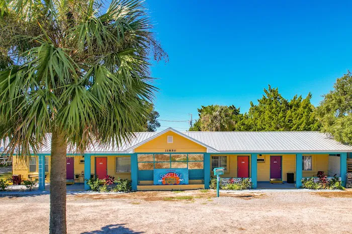 Sunset Isle RV Resort Picture 9