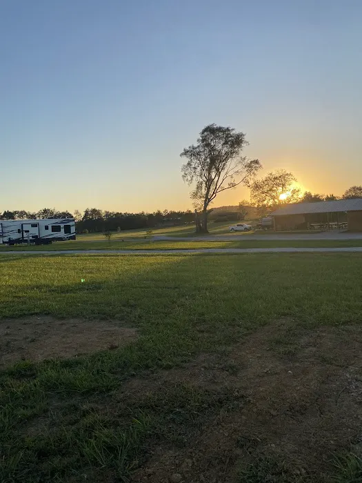 Country Roads RV Park Picture 6