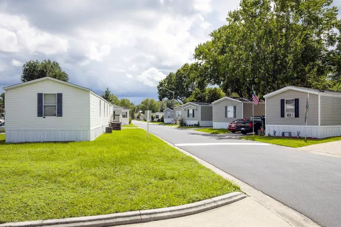 Magnolia Circle Manufactured Home Community Picture 4