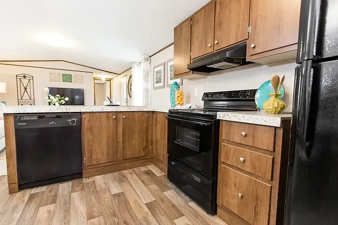 Silver Lake Oaks Mobile Home Community Picture 3