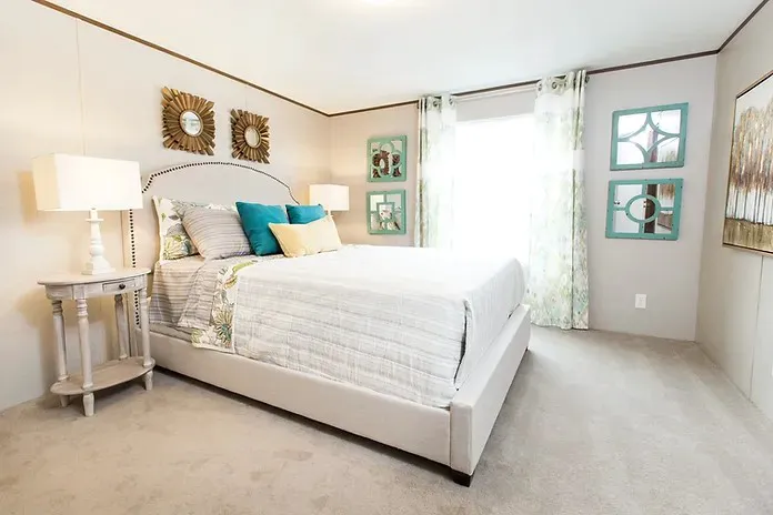 Silver Lake Oaks Mobile Home Community Picture 8