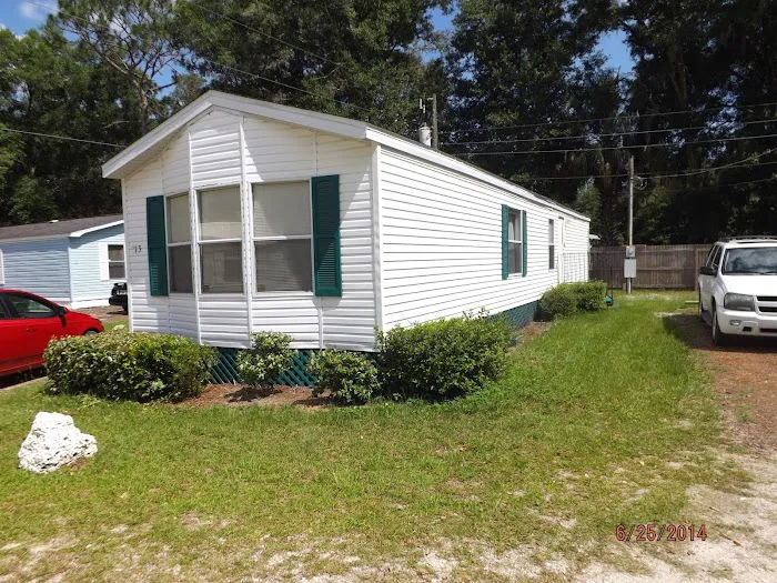 Oaks Landing Mobile Home Park Picture 9