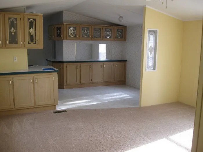 Oaks Landing Mobile Home Park Picture 8