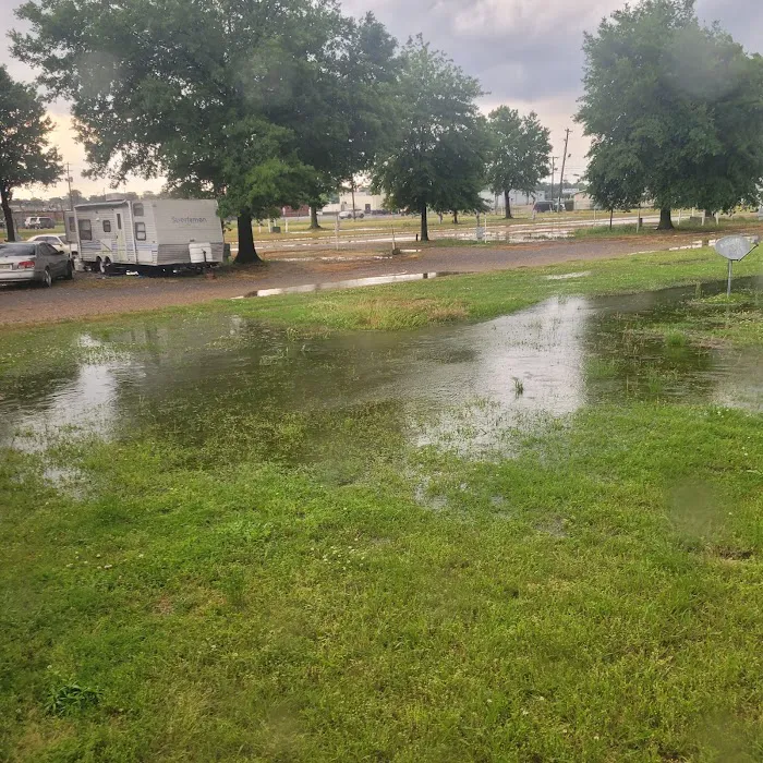 Coahoma County Expo Center RV Park Picture 6