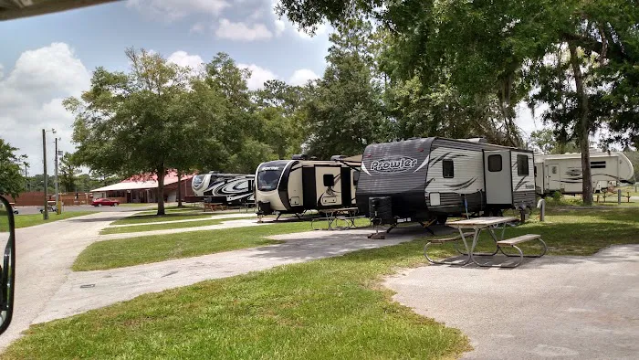Wild Frontier RV Resort LLC Picture 1