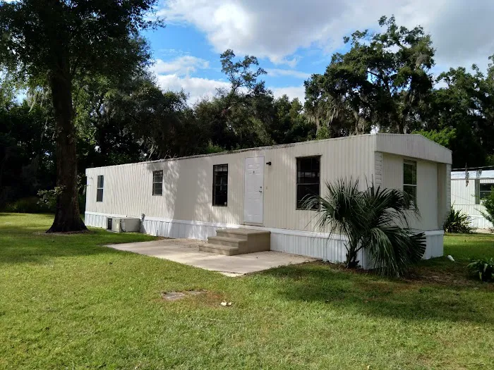 Oakwood Mobile Manor Picture 3