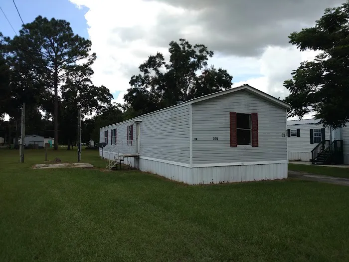 Oakwood Mobile Manor Picture 6