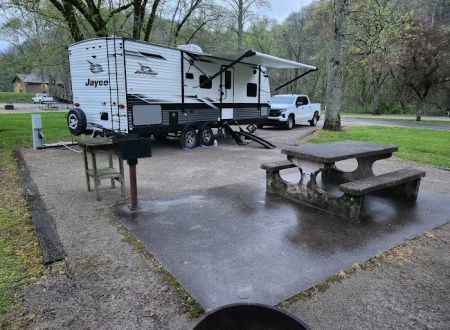 Dale Hollow Dam Campground