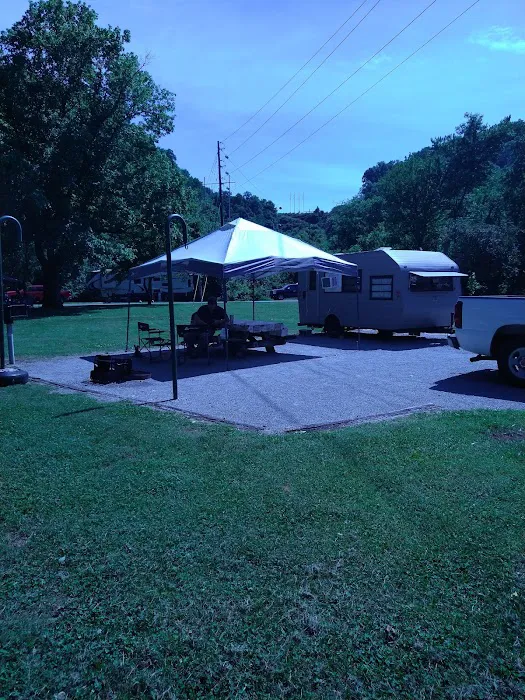 Dale Hollow Dam Campground Picture 7