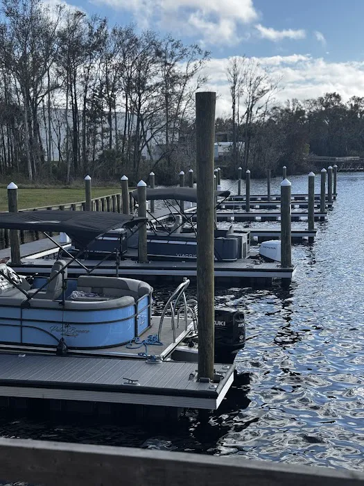 Northflow RV Resort & Marina Picture 2