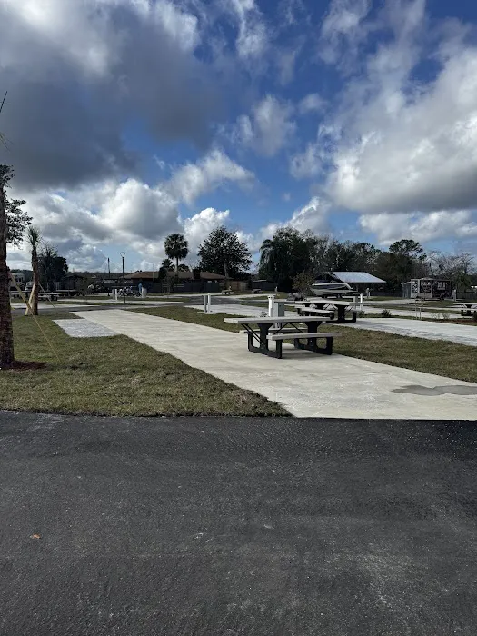 Northflow RV Resort & Marina Picture 5