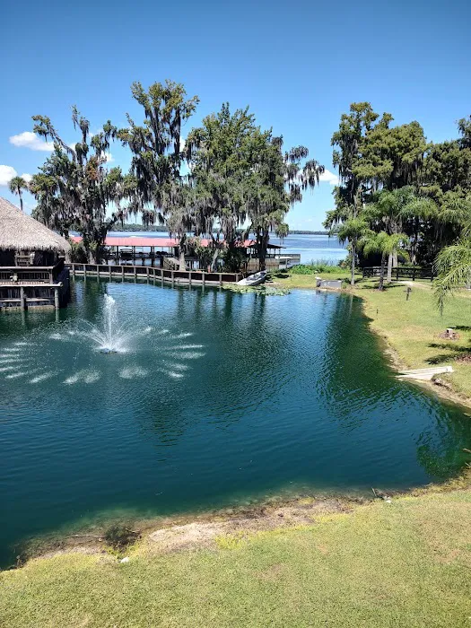 Renegades On the River Park Reservations/ General Store Picture 2