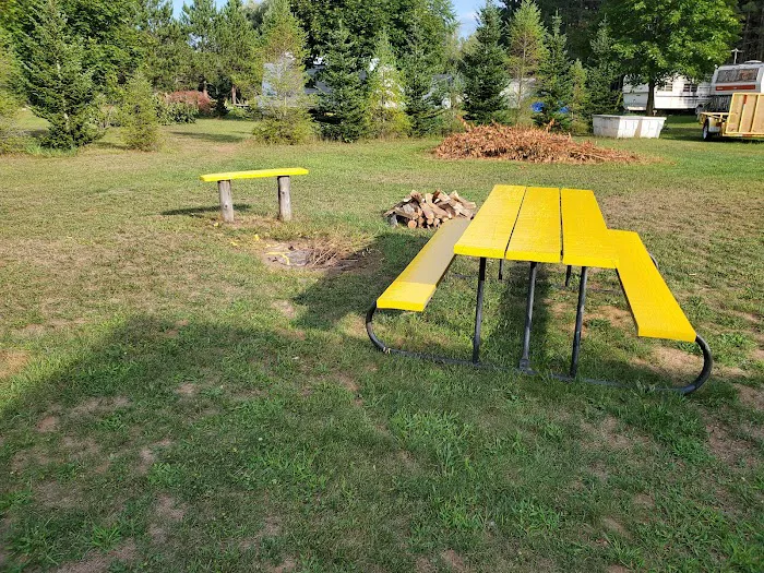R and J Resort Campground Picture 9