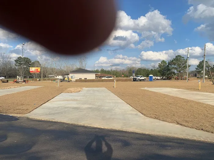 OLLIE RV PARK Picture 6