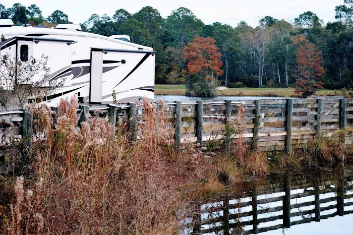 Leisure Lakes RV Resort, Pensacola Florida Picture 9