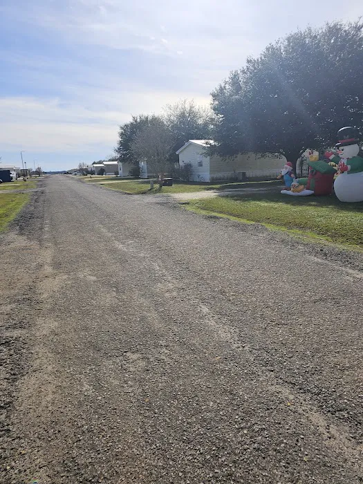 Heritage Village Manufactured Homes Picture 1