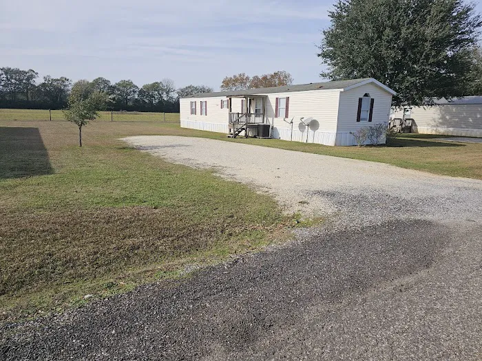 Heritage Village Manufactured Homes Picture 2