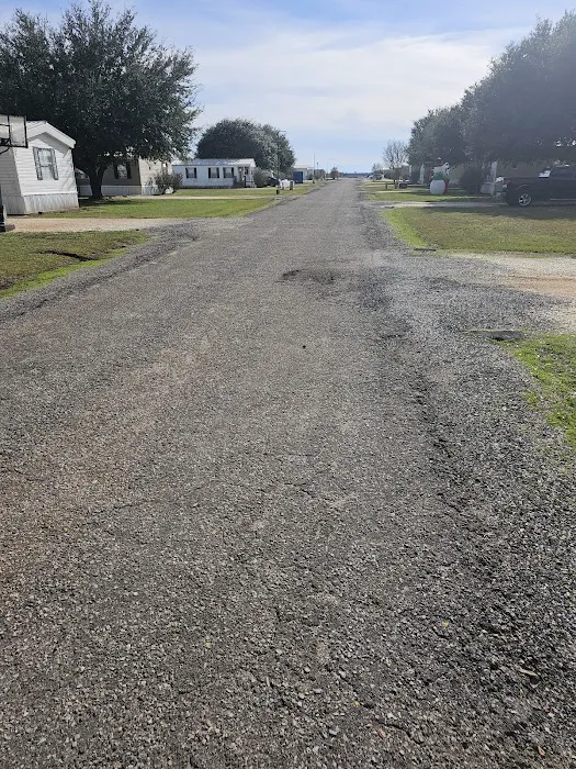Heritage Village Manufactured Homes Picture 7
