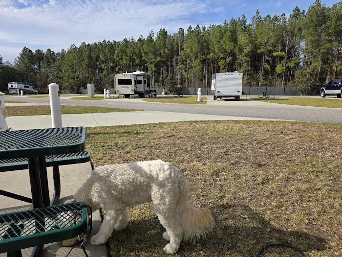 Wind Creek Casino RV Park Picture 2