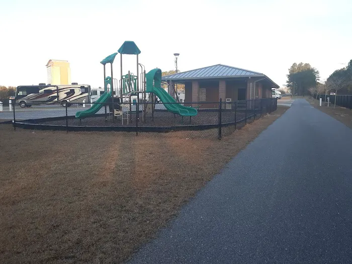 Wind Creek Casino RV Park Picture 8