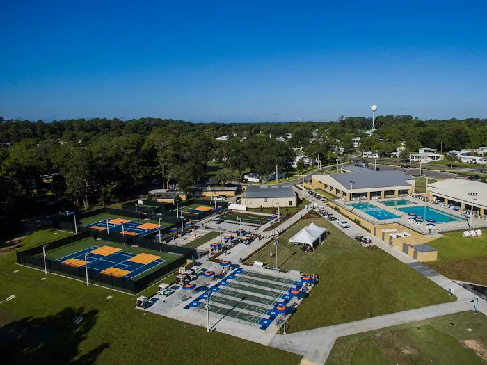 Rolling Greens Village Picture 3