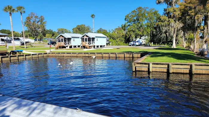 Crescent Fish Camp, RV Resort & Marina | Outdoor Adventure Retreats Picture 4