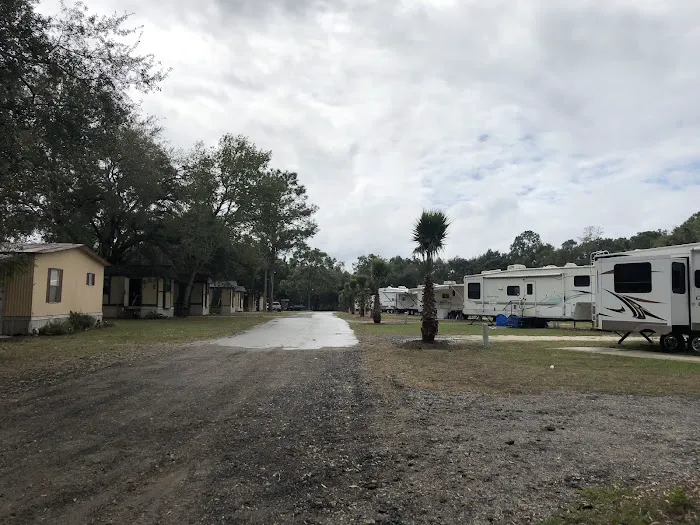 Robin's Nest RV Park Picture 9