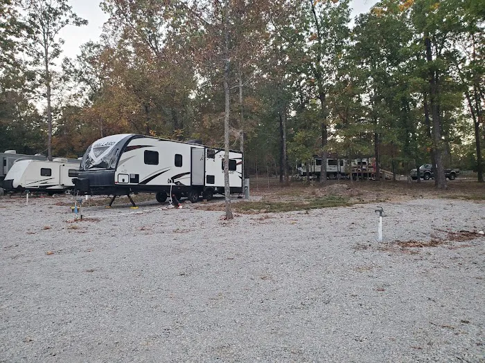 Dogwood Escape RV Park Picture 3