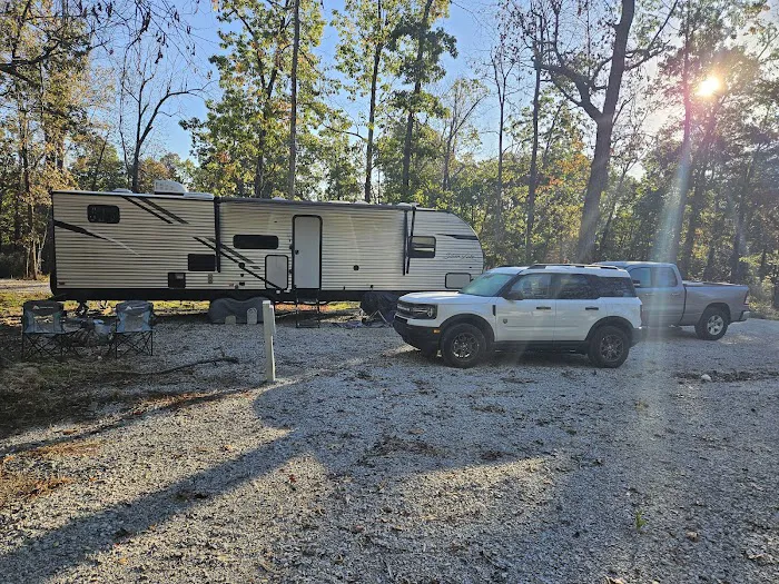 Dogwood Escape RV Park Picture 5