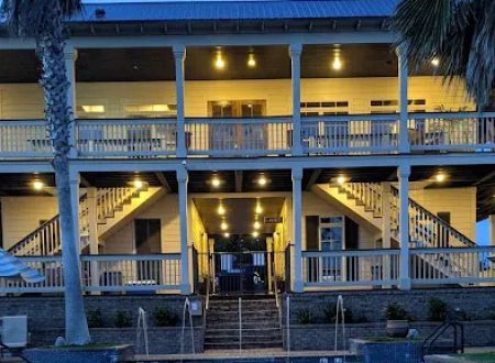 Heritage Motor Coach Resort & Marina