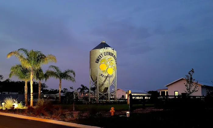Sweet Citrus Acres RV Resort Picture 7