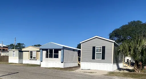 The Oaks at Panama Park Manufactured Housing community Picture 2