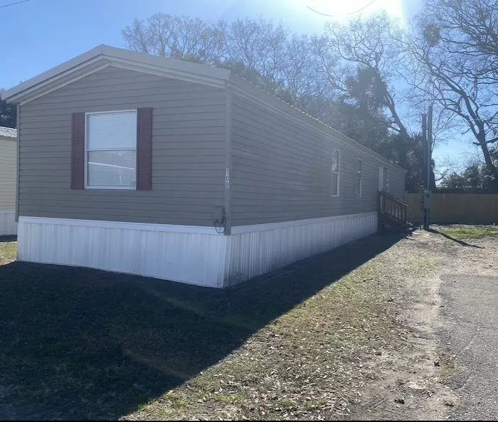 The Oaks at Panama Park Manufactured Housing community Picture 7
