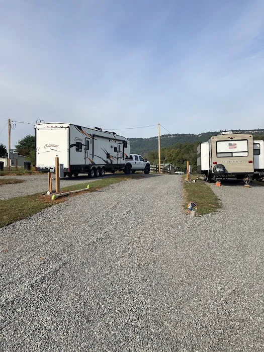 R and R RV Campground Picture 5