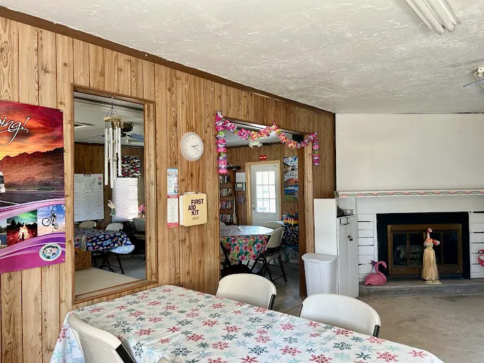 Whispering Pines RV Park Picture 6