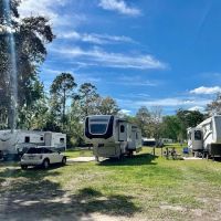 Whispering Pines RV Park ico