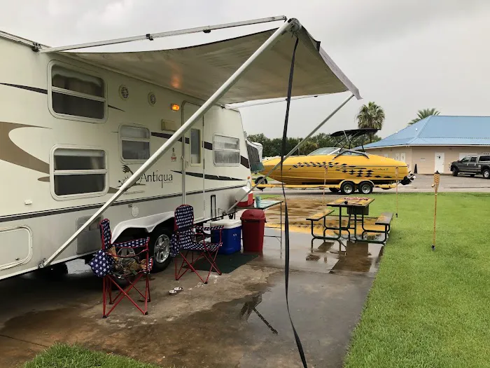 A&R RV Park Picture 1