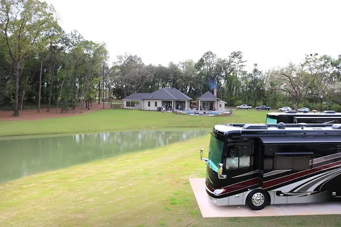 Fairhope Motorcoach Resort Picture 4