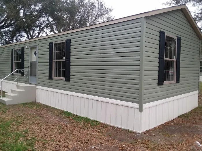 LIVE OAKS MOBILE FAMILY COMMUNITY PARK Picture 3