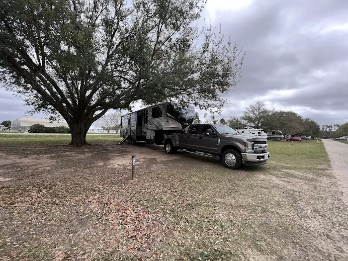 Rainbow Plantation - Escapees RV Parks Picture 10