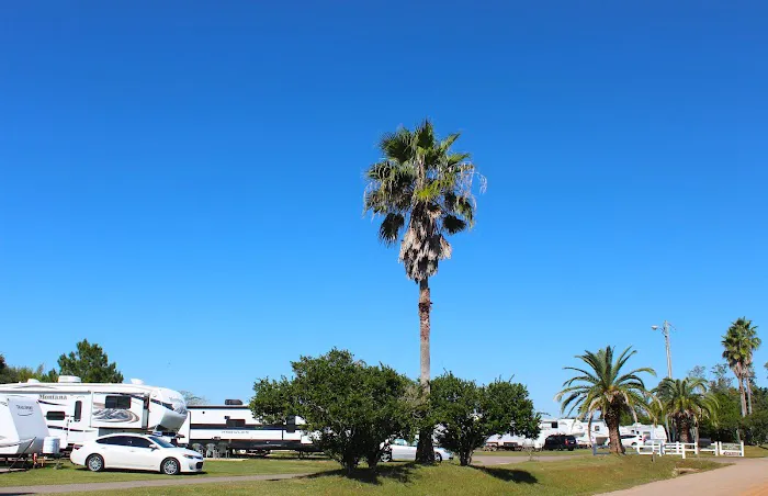 Magnolia Farms RV Park Picture 2