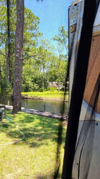 Lake Saunders RV Resort Picture 6