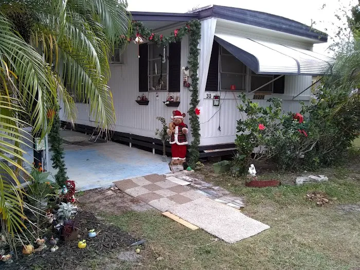 Three Palms Mobile Home Park Picture 1