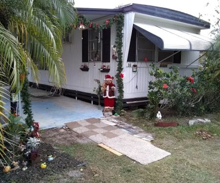 Three Palms Mobile Home Park