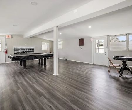 Sunny Pines Community