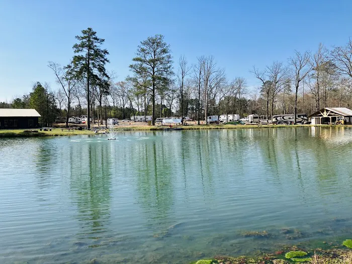 Scenic City RV Campground Picture 4