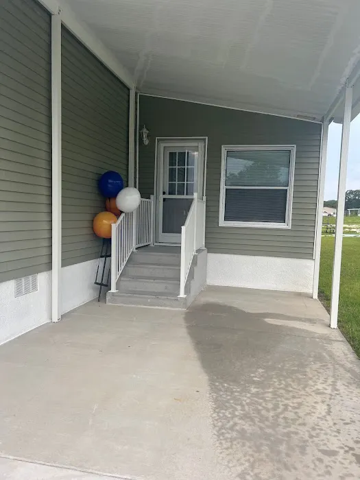 Leesburg Landing Picture 5