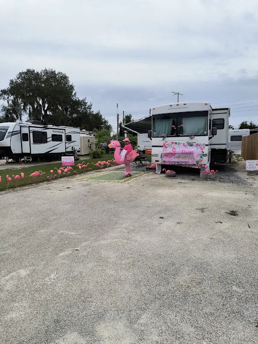 Lake Deaton RV Park Picture 10