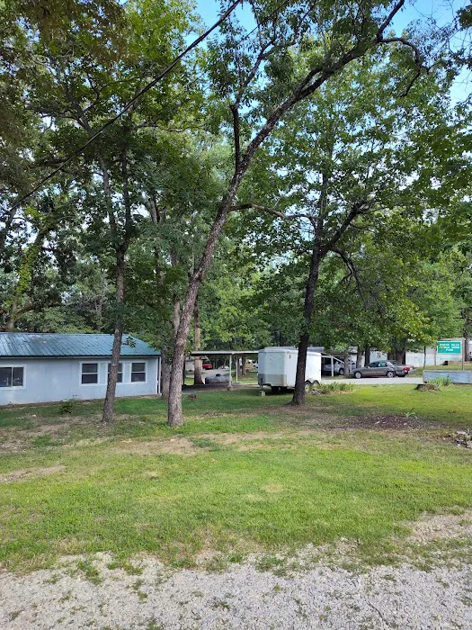 Cedar Hills Mobile Home Park Picture 6