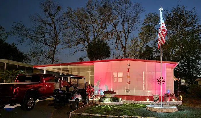 Corley Island Mobile Manor Picture 4